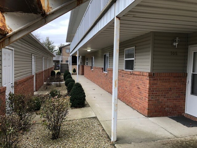 Primary Photo - 721 Broadmeadow Rd