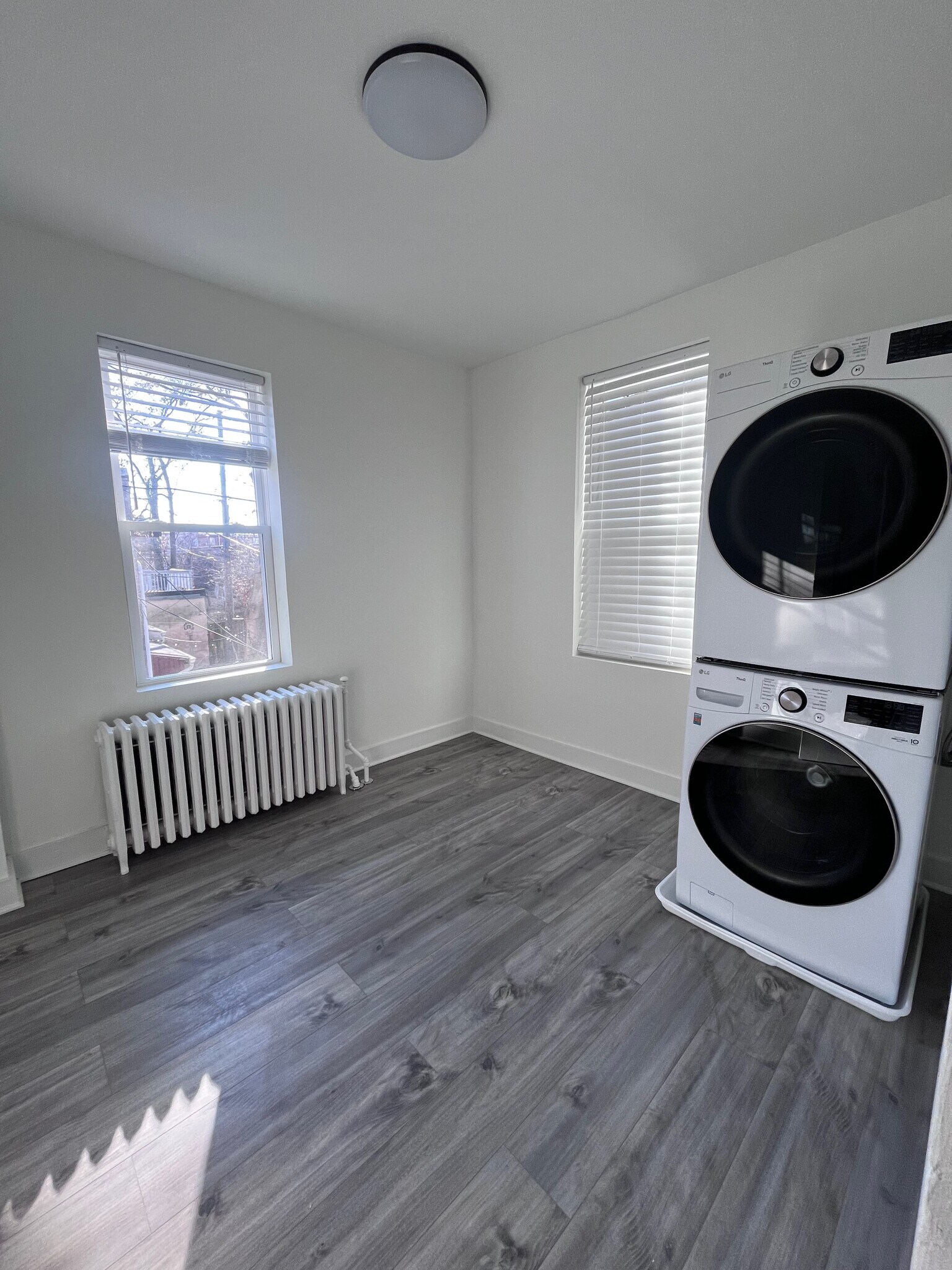 Extra large laundry room - 2135 E Fairmount Ave