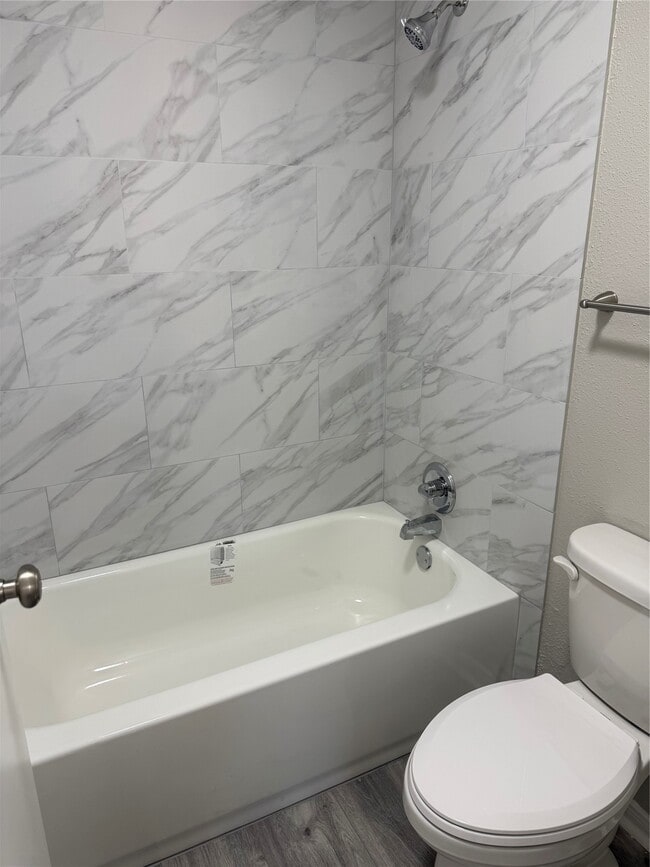 Building Photo - 7575 Cambridge St