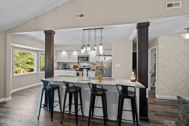 Building Photo - 5603 Gold Ct
