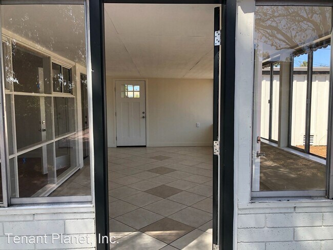 Building Photo - 3 br, 2 bath House - 5027 Glasgow Drive