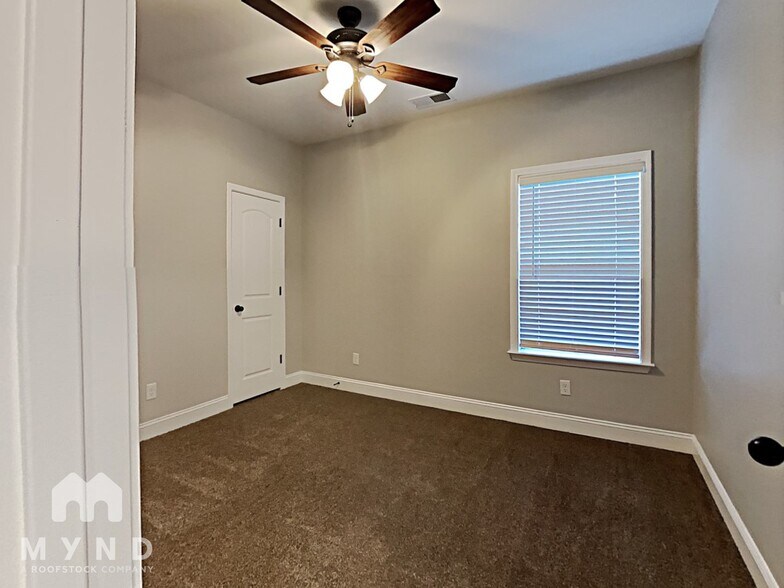 Building Photo - 1484 Whistle Cove