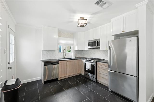 Building Photo - 3917 Hawick Ln
