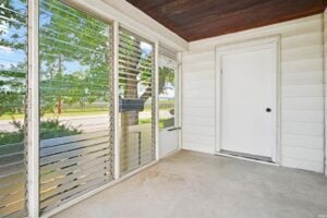 Building Photo - Spacious 1 bedroom home!