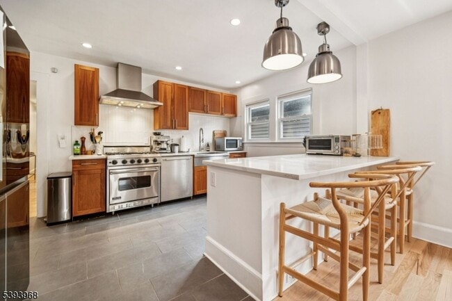 Primary Photo - 21 Central Ave