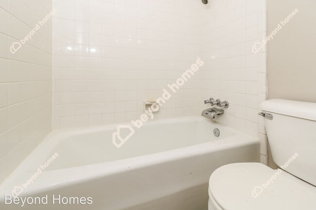 Building Photo - 3 br, 2 bath House - 70 Kingspark