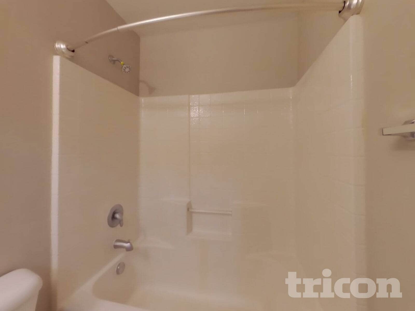 Building Photo - 6309 Sereno Springs St