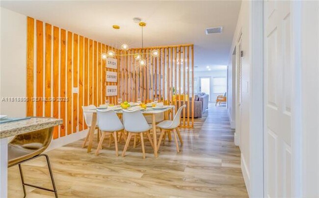 Building Photo - 1762 NW 15th St