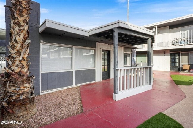 Building Photo - 6528 N 17th Ave