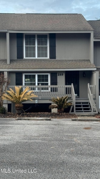 Building Photo - 289 Highpoint Dr