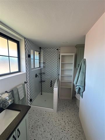 Building Photo - 5400 Ridgeline Dr
