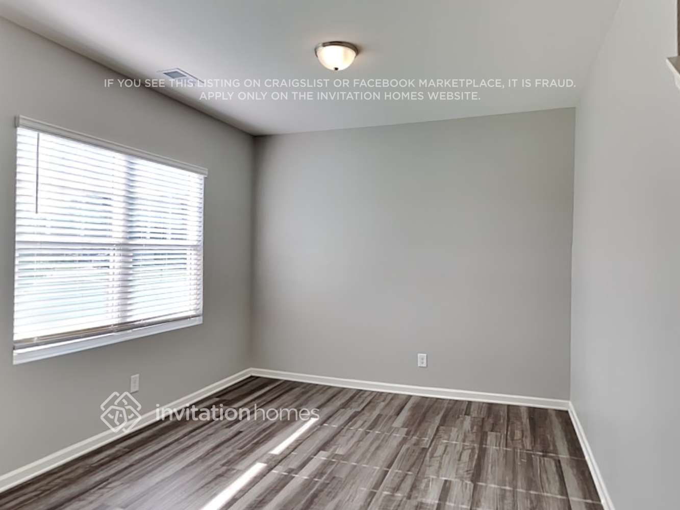 Building Photo - 117 Verona Dr NW