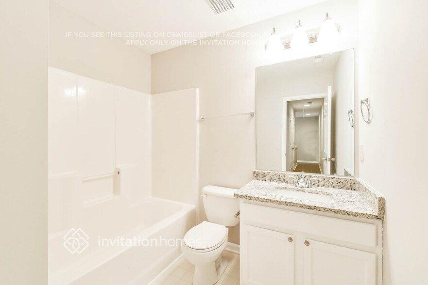 Building Photo - 2445 Reid Oaks Dr