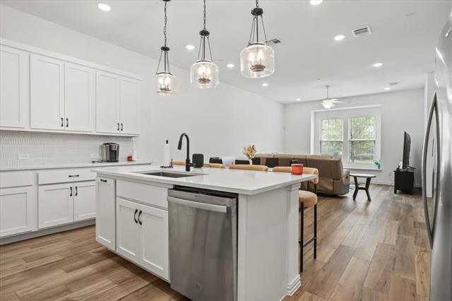 Building Photo - 6527 Baritone Ct