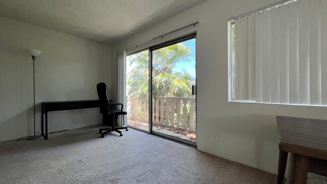 Building Photo - 1726 Midvale Ave