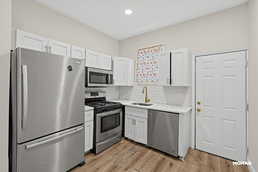 Building Photo - 429 N 62nd St