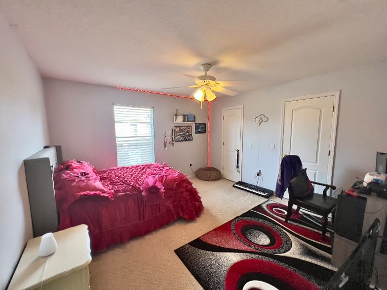 Building Photo - 1675 Marina Lake Dr