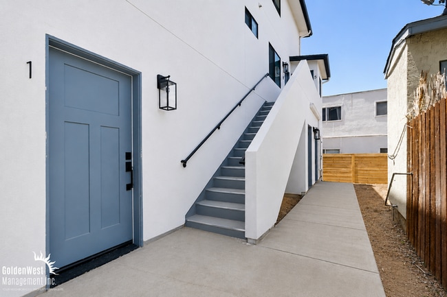Building Photo - Newly Built 2Bdm 2Ba Upper-Level Apartment with Modern Finishes & Bright Open Living!