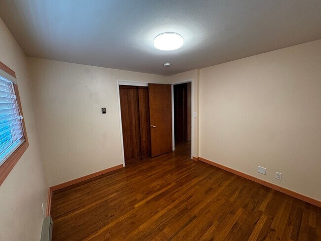 Building Photo - *Move-in Special - $200 off 1st Month's Rent* Updated 3-Bed Home in Desirable South Eugene