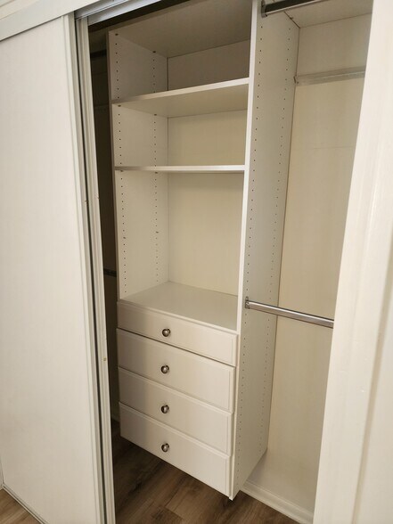 Building Photo - 1170 Fountain St