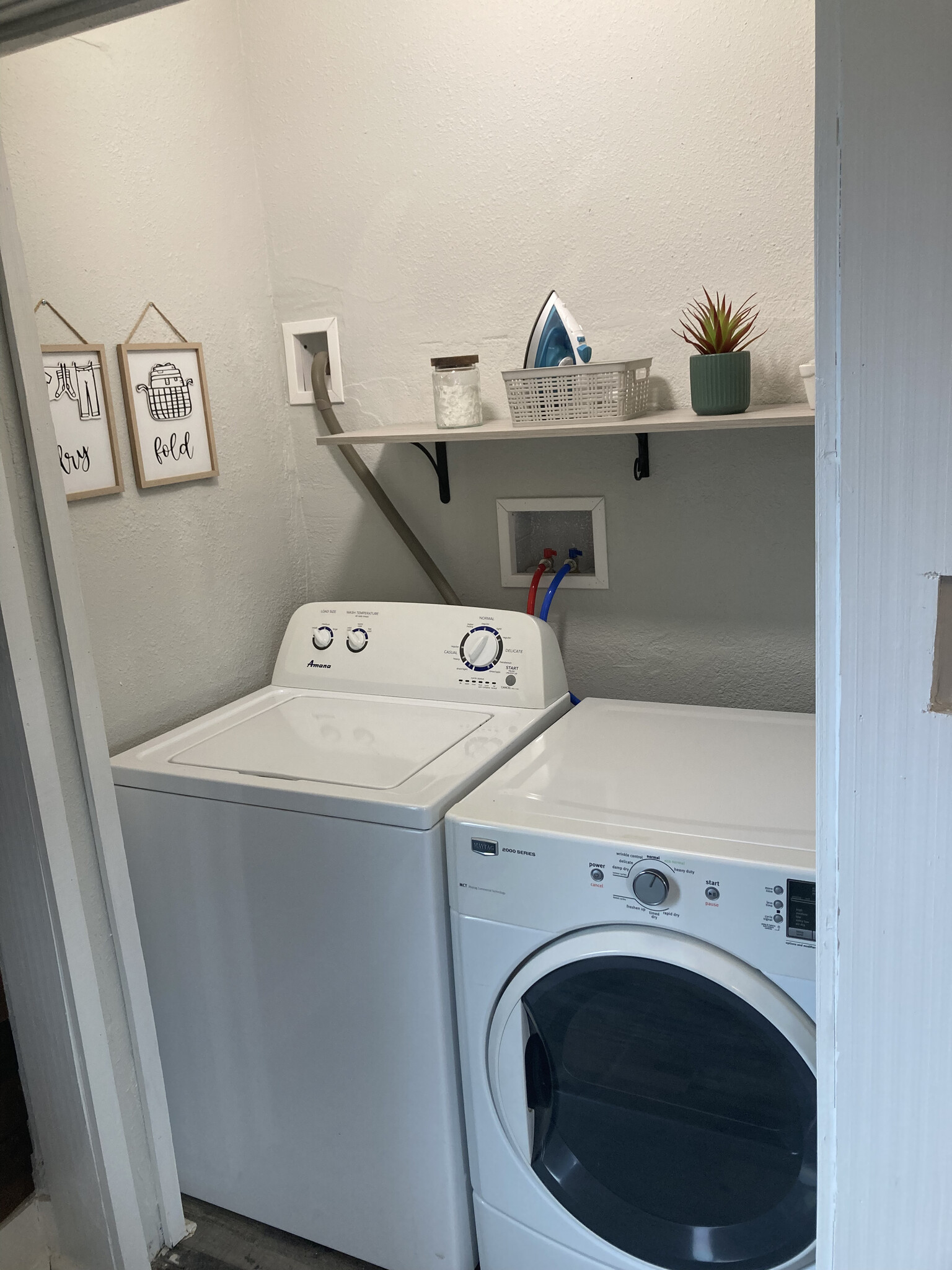 Washer & Dryer - 1504 Pierce St