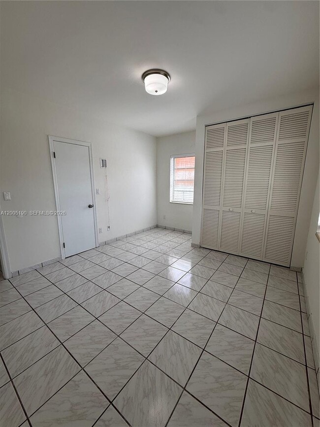 Building Photo - 7231 NW 2nd Terrace