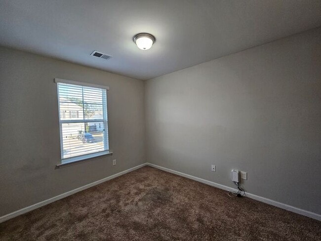 Building Photo - 513 Colony Lakes Dr