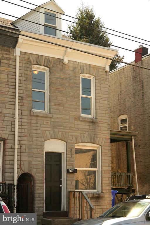 Building Photo - 1614 Cotton St