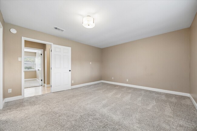 Building Photo - 12322 Nova Ct