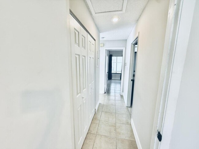 Building Photo - 4454 Pinebark Ave