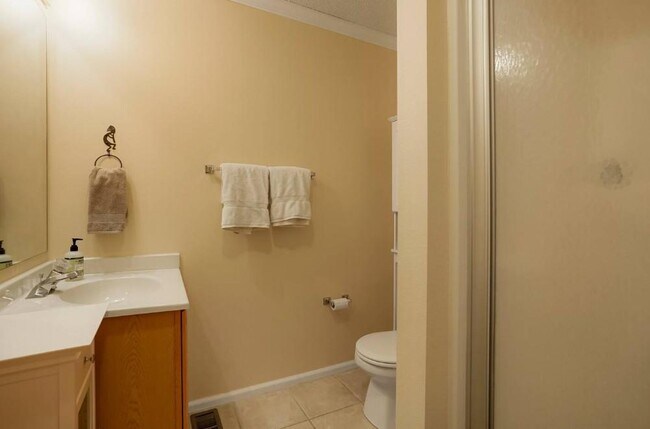 Building Photo - 552 Wapiti Ln
