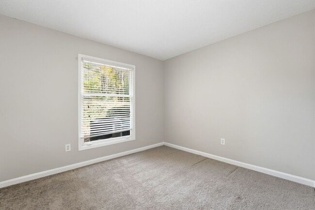 Building Photo - 3650 Ashford Dunwoody Rd