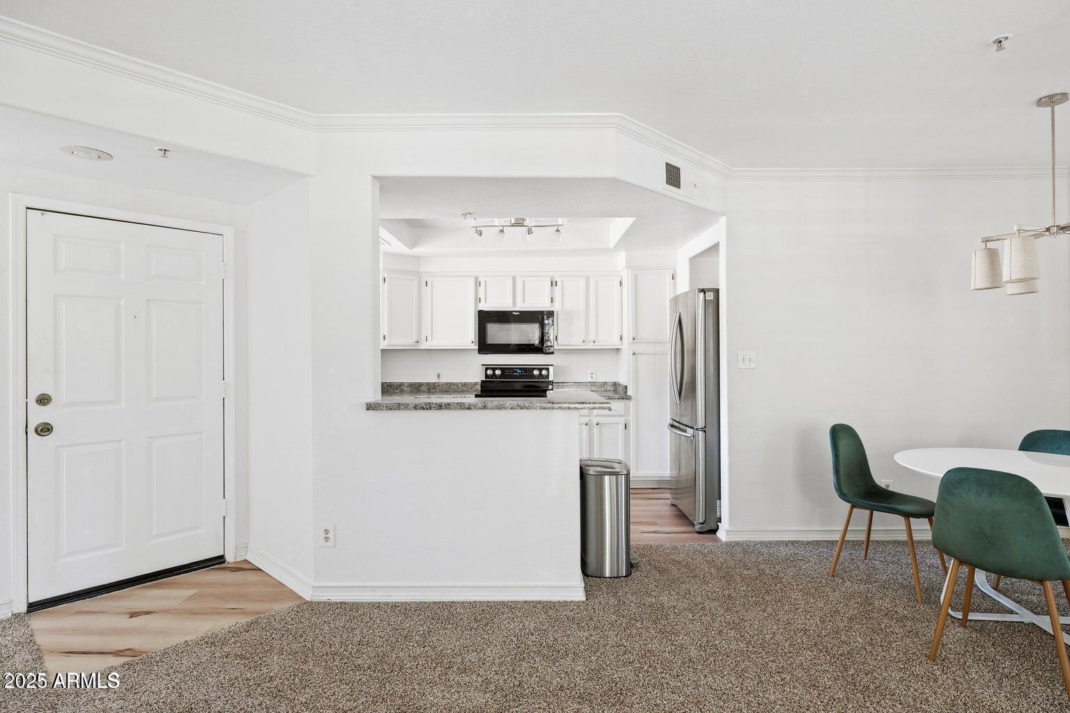 Building Photo - 10101 N Arabian Trl