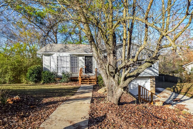 Building Photo - 5270 Jean Dr