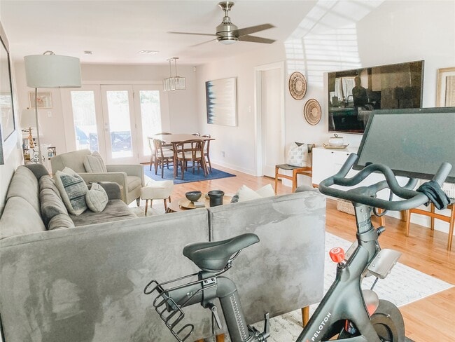 Building Photo - 5546 Pagewood Ln