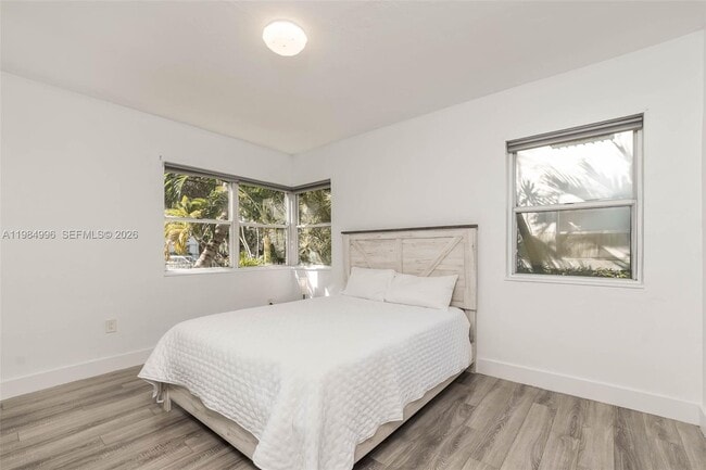 Building Photo - 1275 Marseille Dr