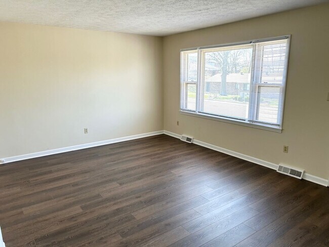 Building Photo - Mt Tabor ranch home with basement      20260804
