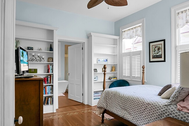 Building Photo - 6 Wentworth St