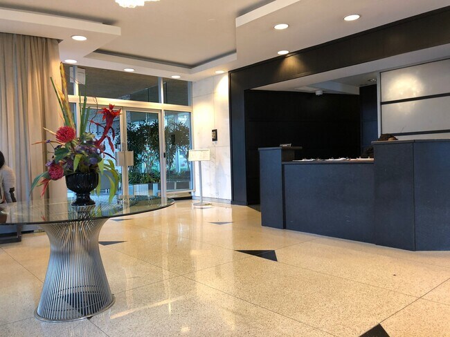 Building Photo - 3950 N Lake Shore Dr