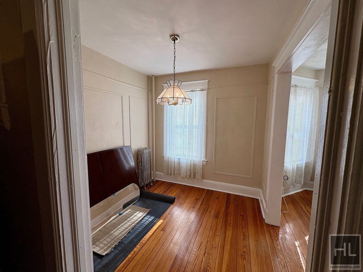 Building Photo - McLean avenue, Yonkers