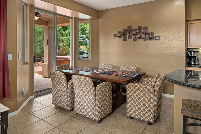 Building Photo - 90 E Bighorn Ct