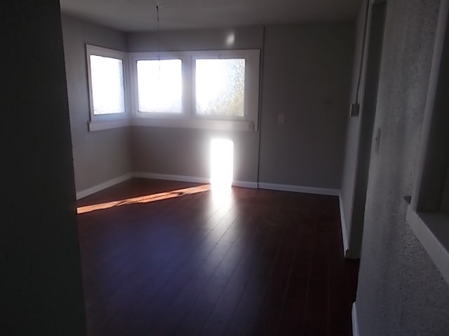 Building Photo - 1405 CA-99