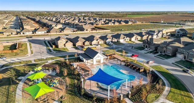 Building Photo - 1613 Grand Villa St