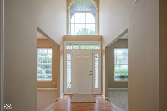 Building Photo - 14170 Royalwood Dr
