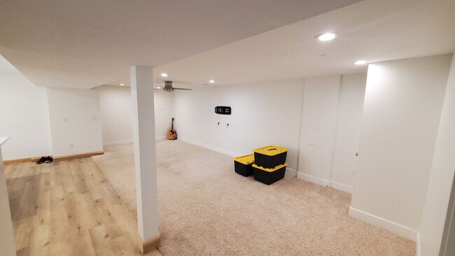 Building Photo - 1576 Plata Way