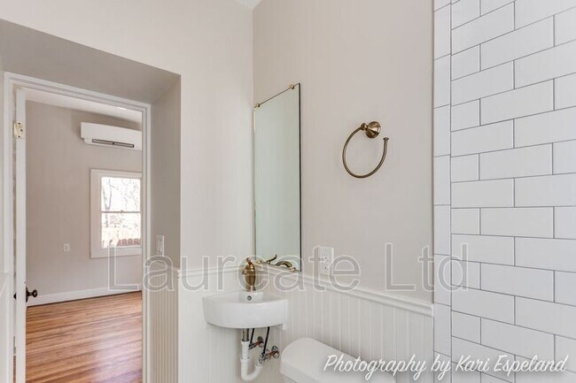 Building Photo - 1452 Detroit St