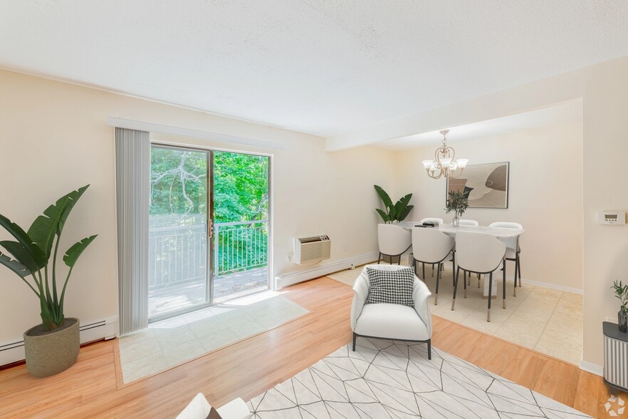 Primary Photo - Oak Ridge Village