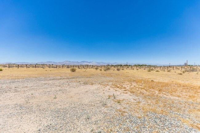 Building Photo - Short Term Furnished Rental!