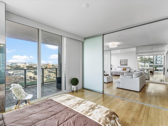 Building Photo - 1040 Biscayne Blvd