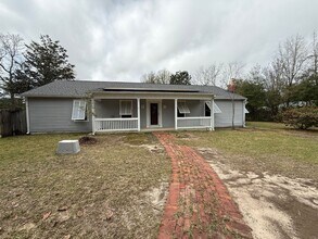 Building Photo - Pensacola - East Hill - 4 bedrooms, 3 bathroom - Mother in Law suite